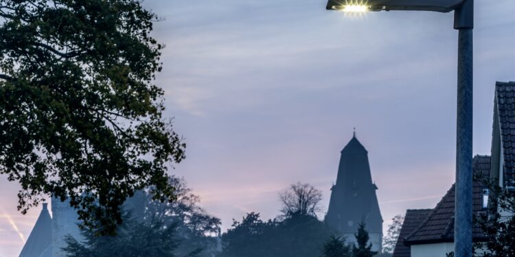 Wymiana oświetlenia miast i gmin coraz bardziej opłacalna