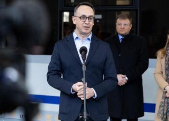 PKP Intercity z sześcioma nowymi wielofunkcyjnymi wagonami Combo